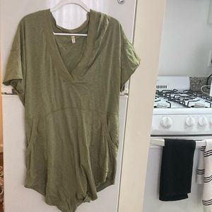 Free People size small short sleeve green romper.